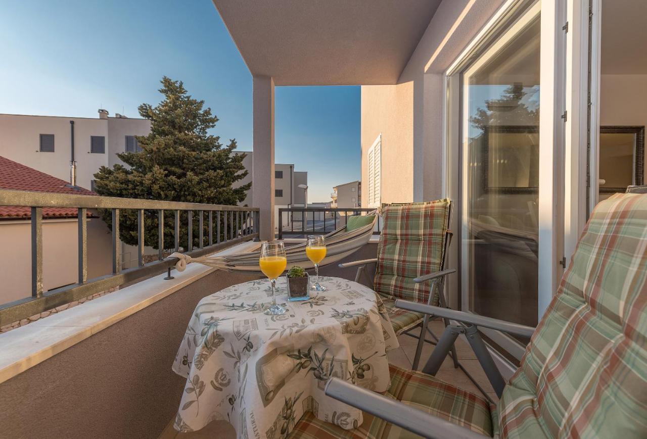 Neno Apartment Makarska Exterior photo
