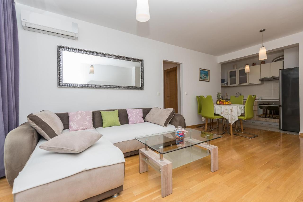 Neno Apartment Makarska Exterior photo