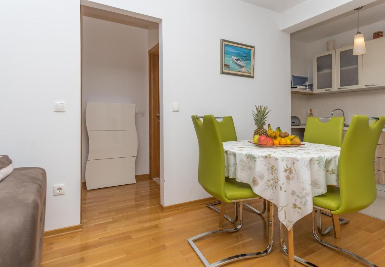 Neno Apartment Makarska Exterior photo